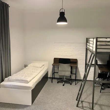 Student House Domaniewska *