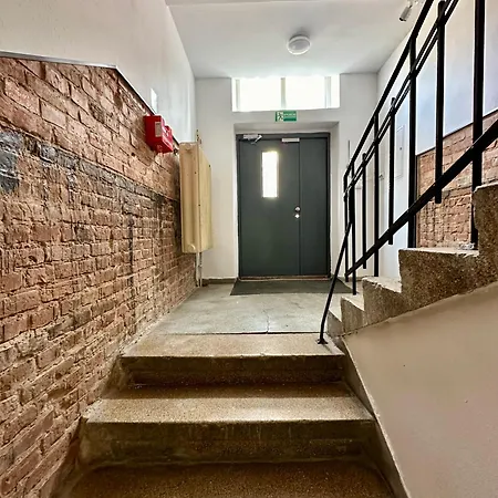 Student House Domaniewska Apartment