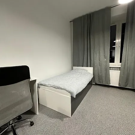 Student House Domaniewska Apartment Warsaw