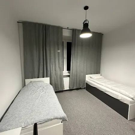 Student House Domaniewska Apartment