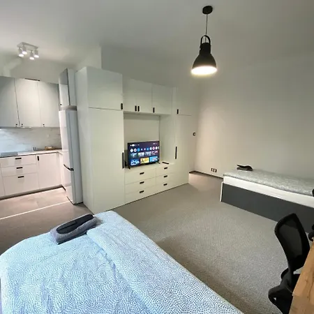 Student House Domaniewska Apartment Warsaw