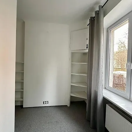 Student House Domaniewska *