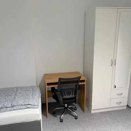 Student House Domaniewska Варшава