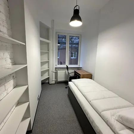 Student House Domaniewska Warschau