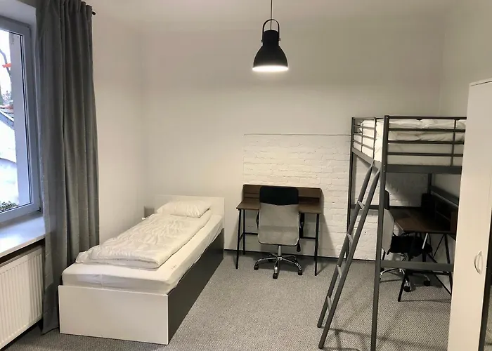 Student House Domaniewska *