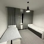 Student House Domaniewska Апартаменты